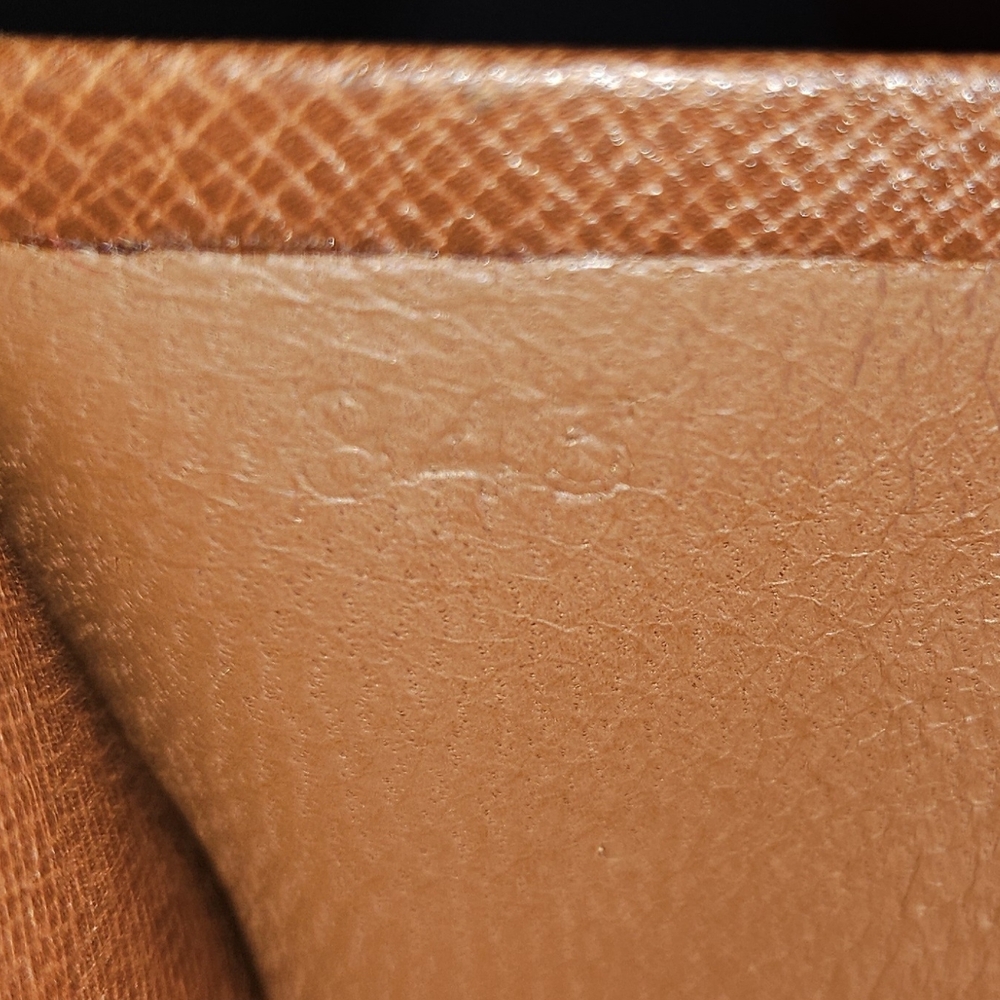 Authentic Louis Vuitton Rare Vintage Trifold Passport Wallet Monogram Clutch - Picture 8 of 16